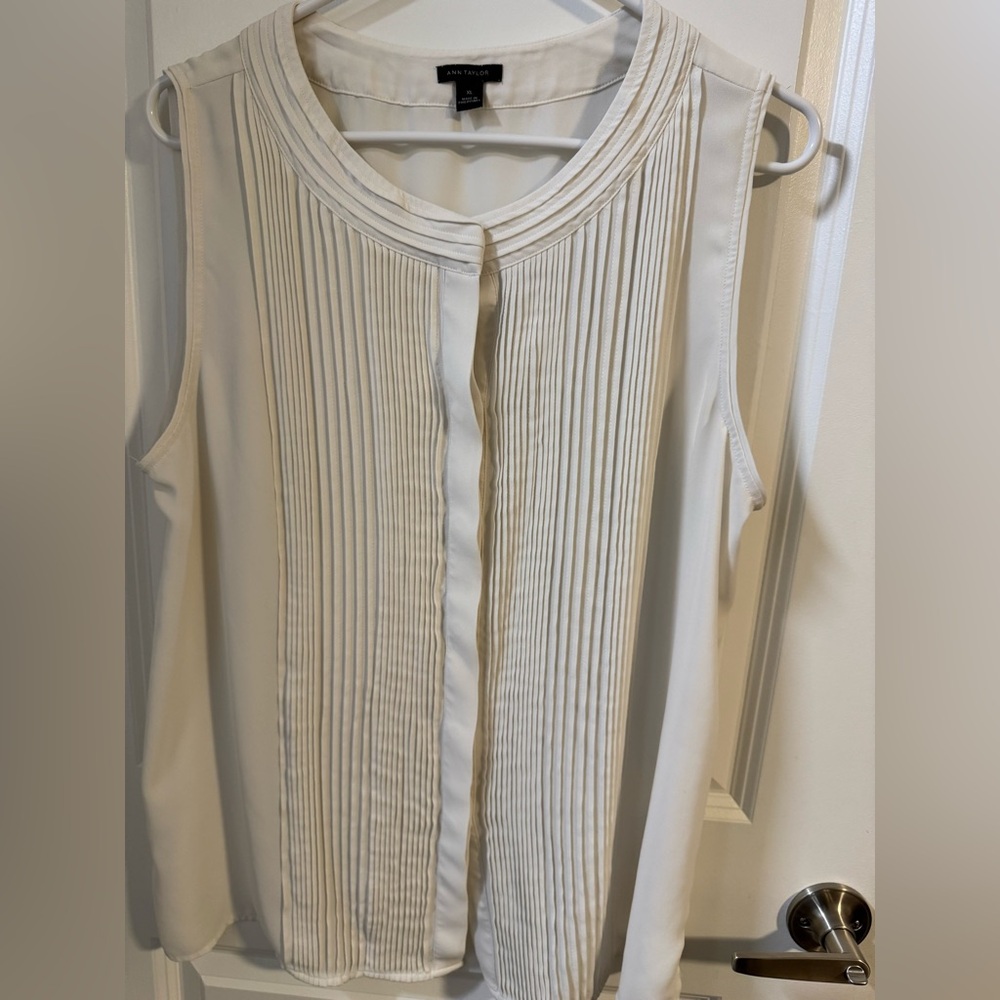 Ann Taylor sleeveless blouse